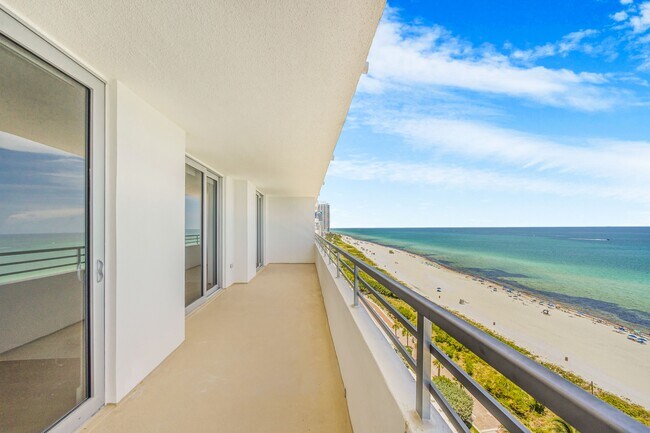 Building Photo - 5555 Collins Ave