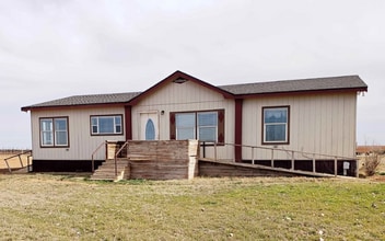 Building Photo - 15800 City Lake Rd
