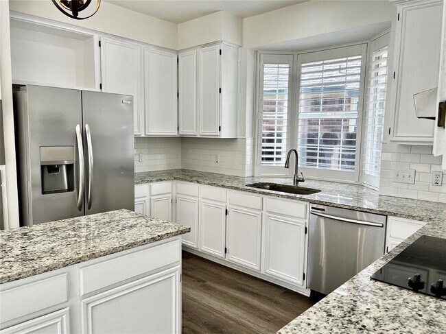 Building Photo - 16909 Dorman Dr
