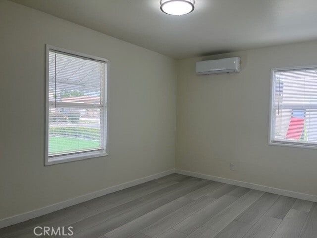 Building Photo - 688 Bridwell St W