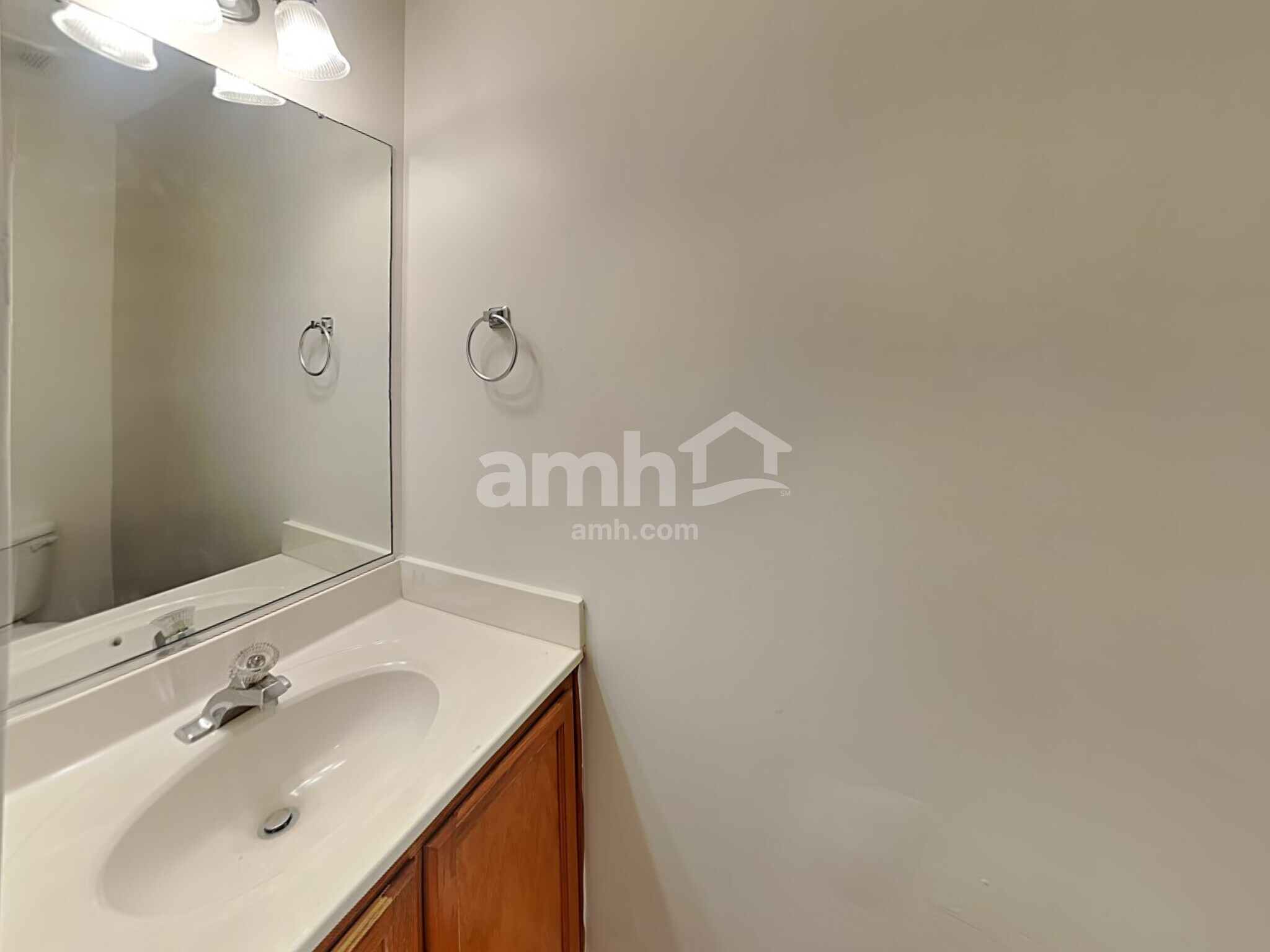 Building Photo - 10126 Illoria Dr