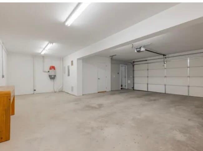 Building Photo - 590 Tall Oak Blvd NW