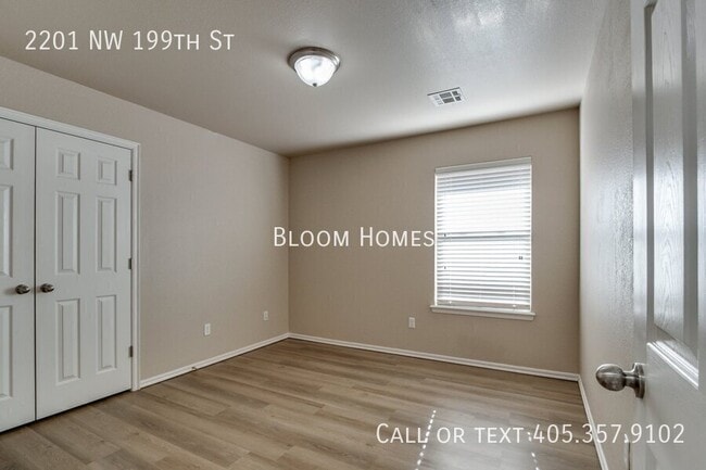 Building Photo - 2201 NW 199th St