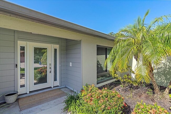 Building Photo - 4814 Country Oaks Blvd