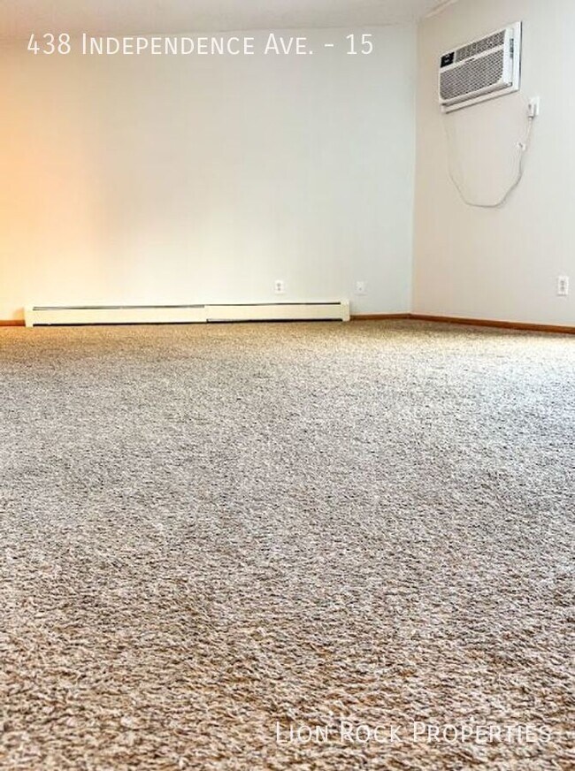 Building Photo - Charming Two Bedroom with Balcony in Quiet...