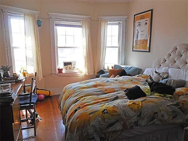 Primary Photo - 23 Ames St
