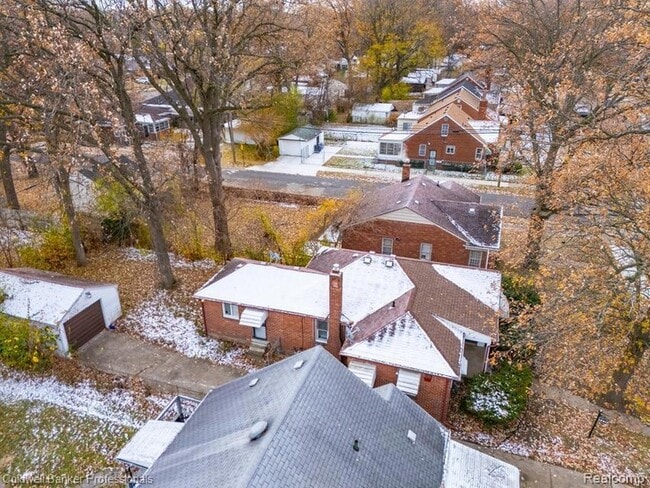 Building Photo - 19412 Sussex St