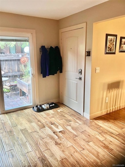 Building Photo - 9260 W Utah Ave