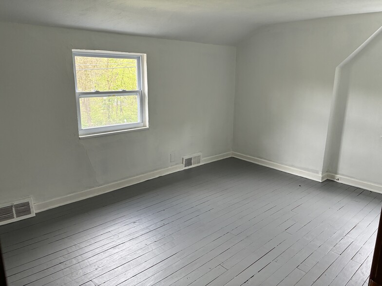Building Photo - 5454 Gibson Rd
