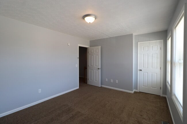Building Photo - 203 Coburn Dr