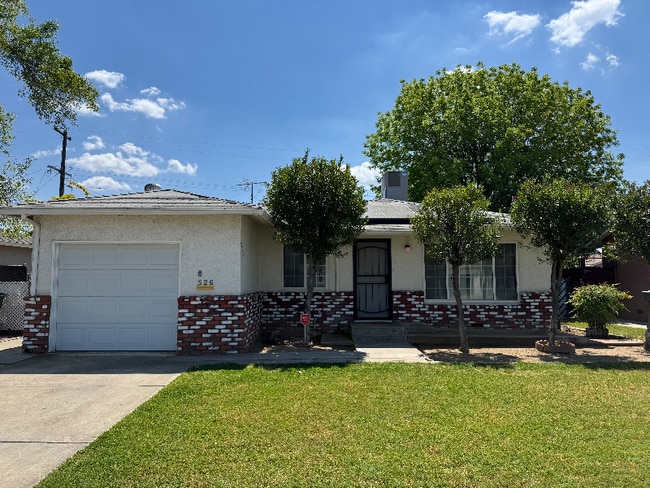 Primary Photo - 526 Beverly Dr