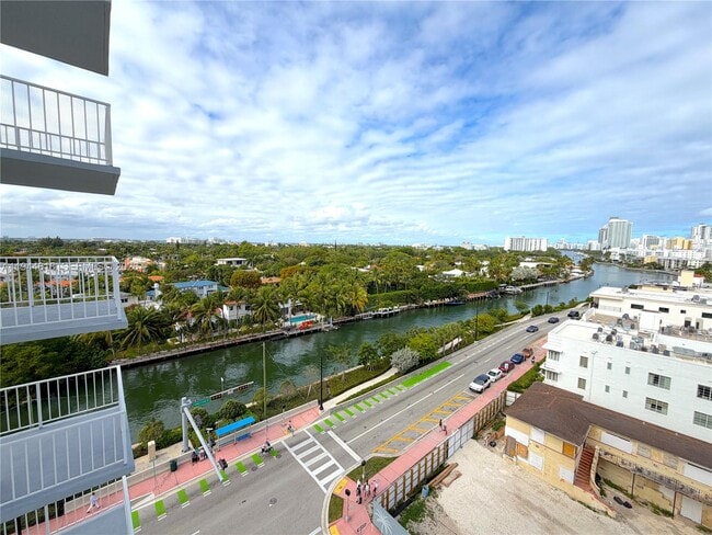 Building Photo - 2829 Indian Creek Dr