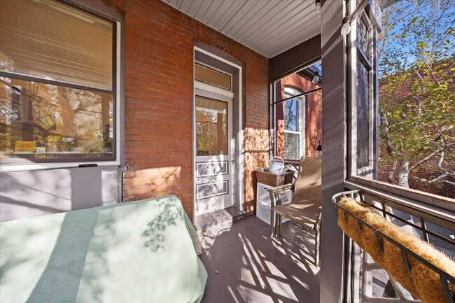 Building Photo - "Charming 3-Bed Duplex with Hardwood Floors & Cozy Fireplace - 6114 Waterman Blvd, St. Louis!" ST...