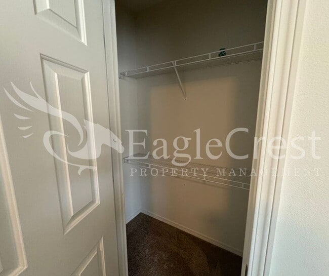 Building Photo - Three Bedroom, Two Bathroom Home Located o...