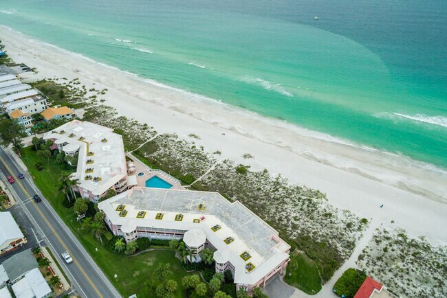 Building Photo - 2600 Gulf Dr N