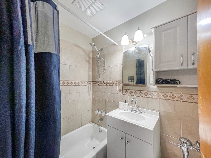 Building Photo - 432 Elmwood Ave