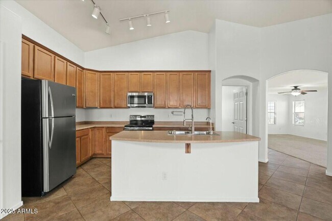 Building Photo - 17750 W Watson Ln