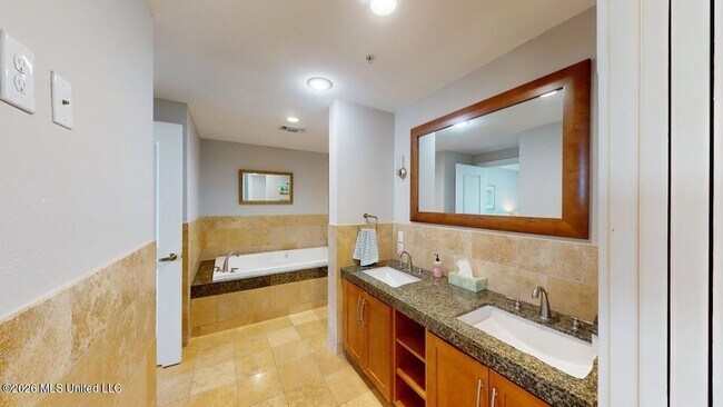 Building Photo - 2060 Beach Blvd