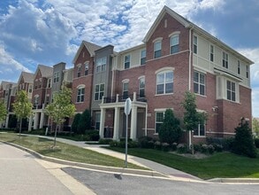 Building Photo - 1234 Byrne Blvd