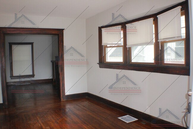 Building Photo - Illinois Estate: New Year, New Home: 50% O...