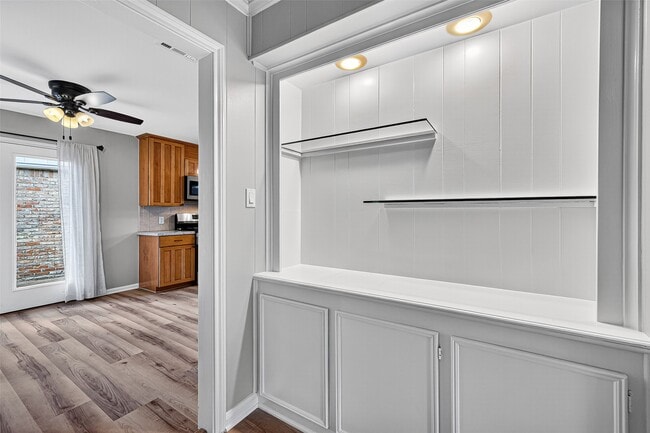 Building Photo - 2107 Briargreen Dr