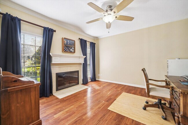 Building Photo - 1118 Sherfield Ridge Dr