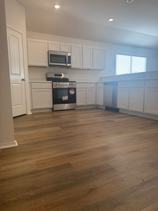 Building Photo - Questions please contact Joshua LaFever 50...
