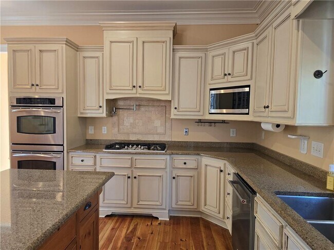 Building Photo - 1462 Georgia Club Dr