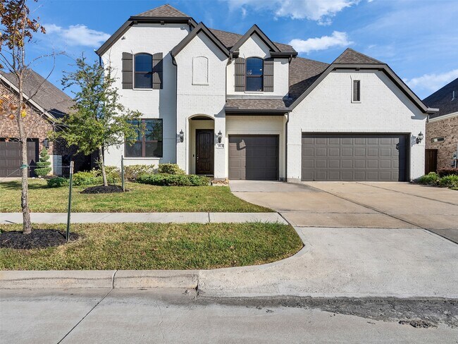 Primary Photo - 913 Goose Creek St