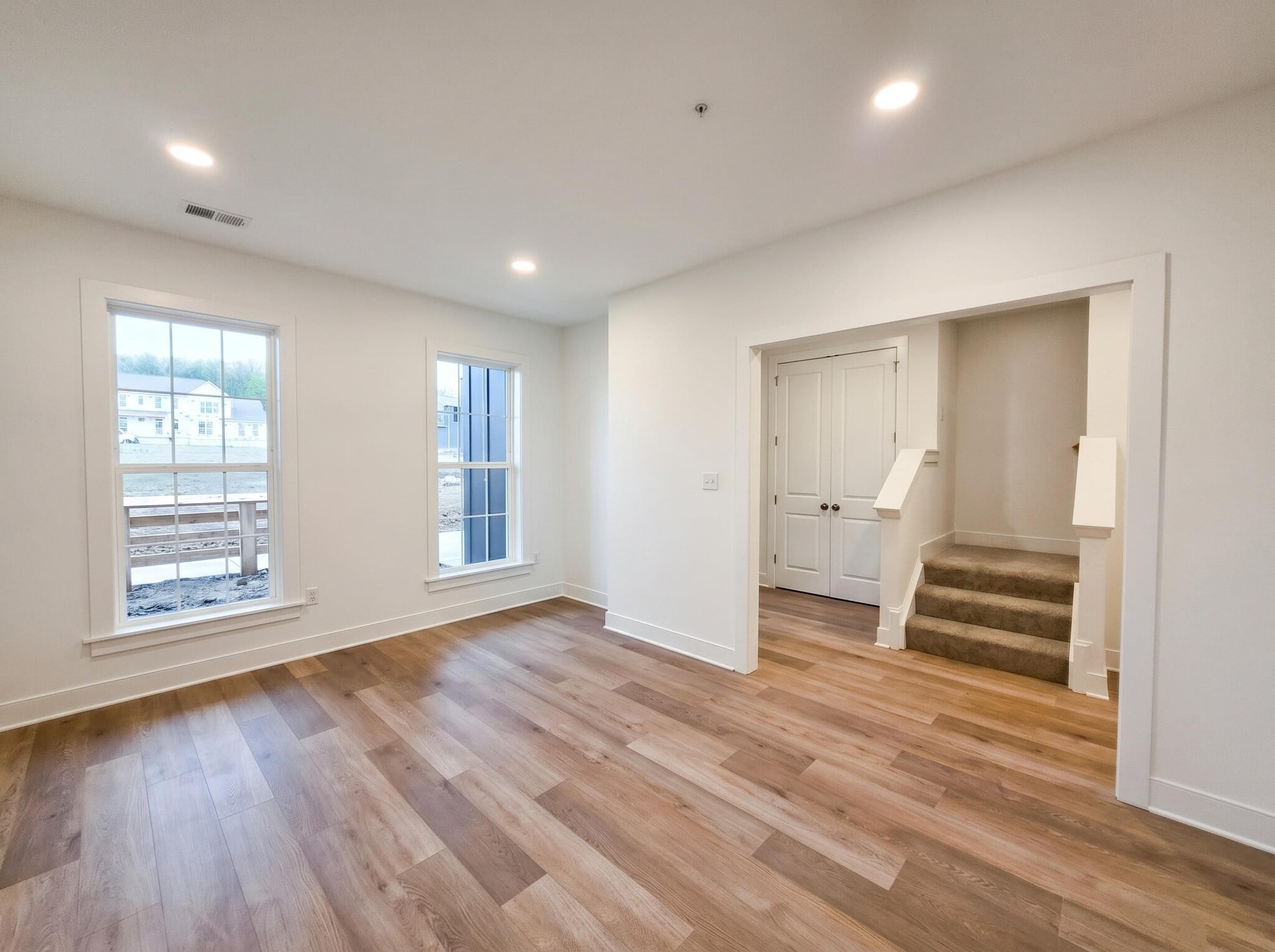 Building Photo - 317 Palisade Way