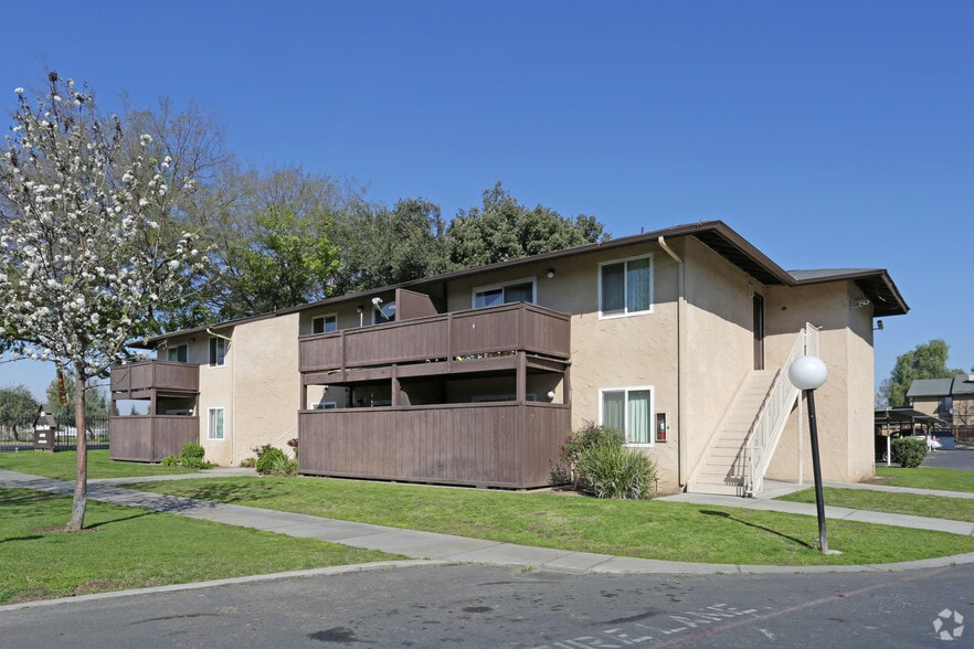 Primary Photo - Madera West Apartments