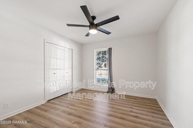 Building Photo - 313 Wallingsford Cir