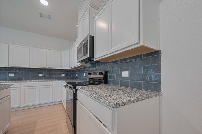Building Photo - 11622 Twain Dr