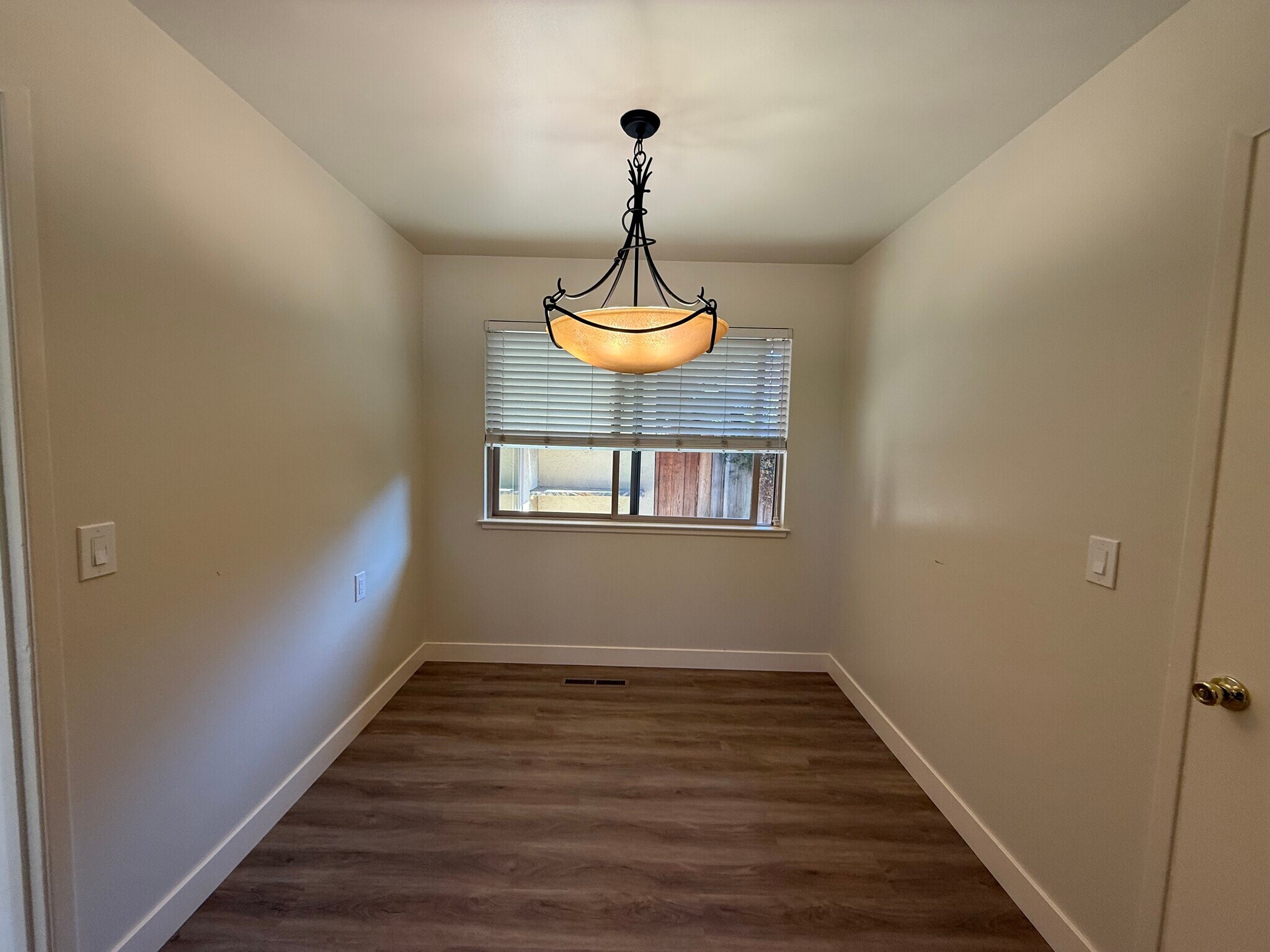 Building Photo - 15900 Los Gatos Almaden Rd