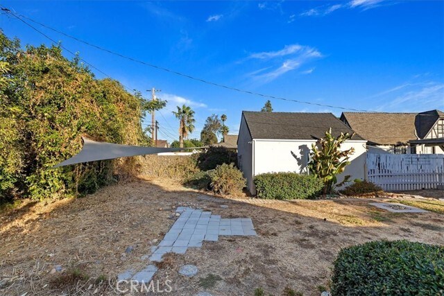 Building Photo - 4311 Sunnyside Dr
