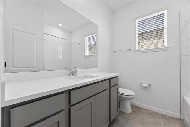 Building Photo - 2425 Bending Bonsai Dr