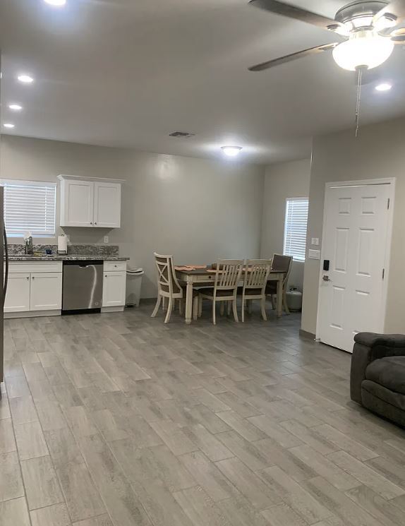 Building Photo - 803 N Van Alstine St