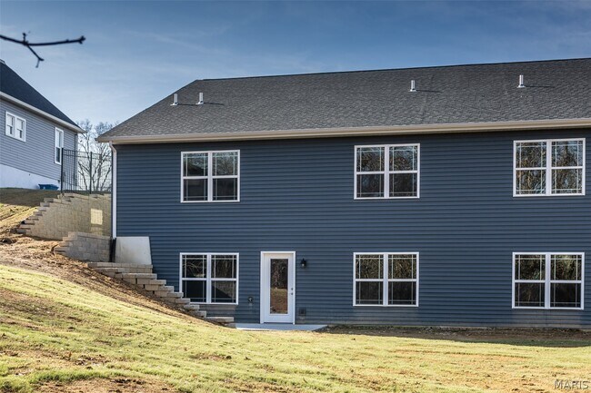 Building Photo - 652 N Kansas St