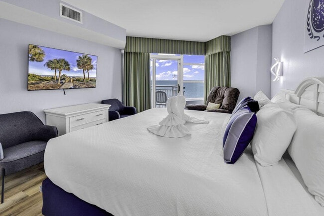 Building Photo - 2506 N Ocean Blvd