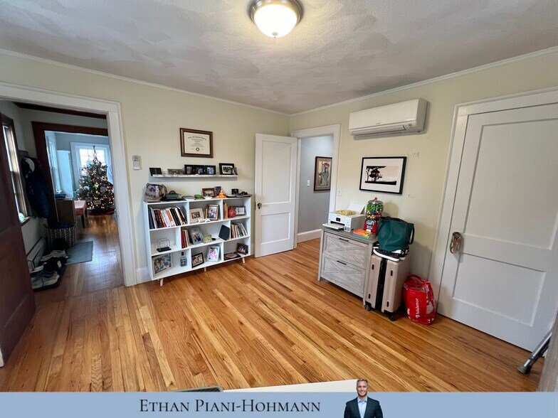 Building Photo - 39 Highland Ave