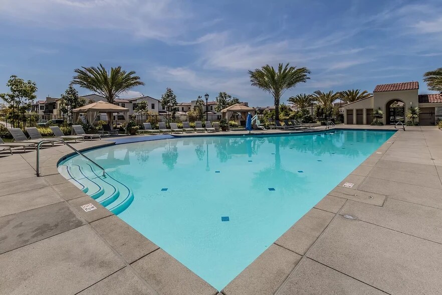 Building Photo - 13582 Cantare Trl
