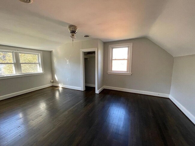 Building Photo - Renovated 3BR / 2BA home near Forest Hill ...