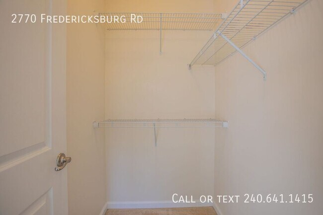 Building Photo - 2770 Fredericksburg Rd