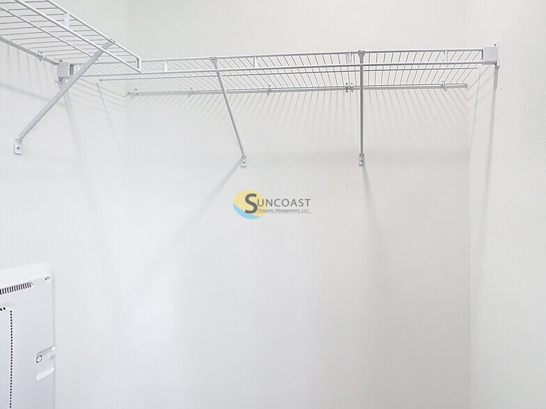 Building Photo - 3821 SW 43rd Ct