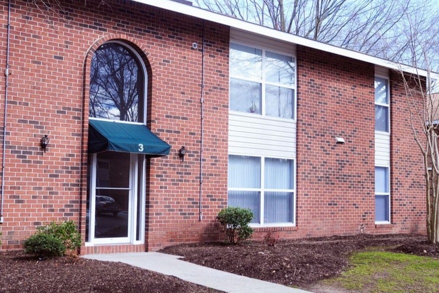 Building Entrance - Olde Jamestowne Apartments