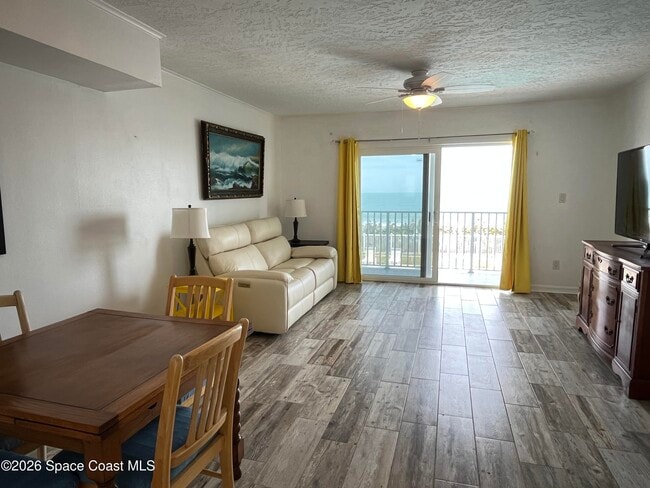Building Photo - 305 Jimmy Buffett Mem Hwy