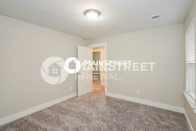 Building Photo - 5 Bedroom Pet-Friendly Home in ANTIOCH, TN...