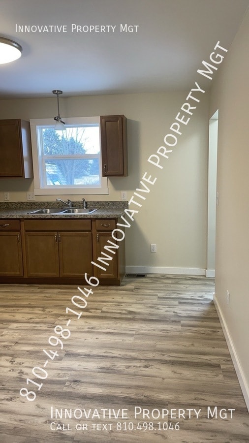 Building Photo - 10287 Reid Rd