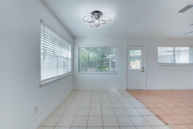 Building Photo - 2413 Woodgate St