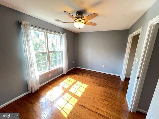 Building Photo - 11222 Bel Aire Ct